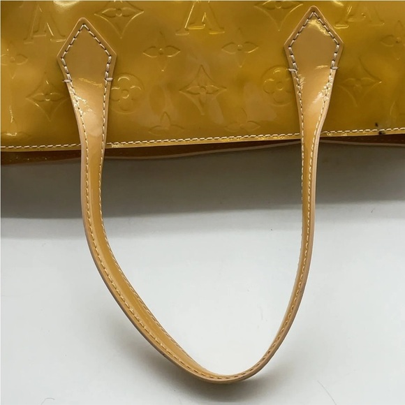 Louis Vuitton Vernis Yellow Wilshire PM Hand Bag - Picture 9 of 13